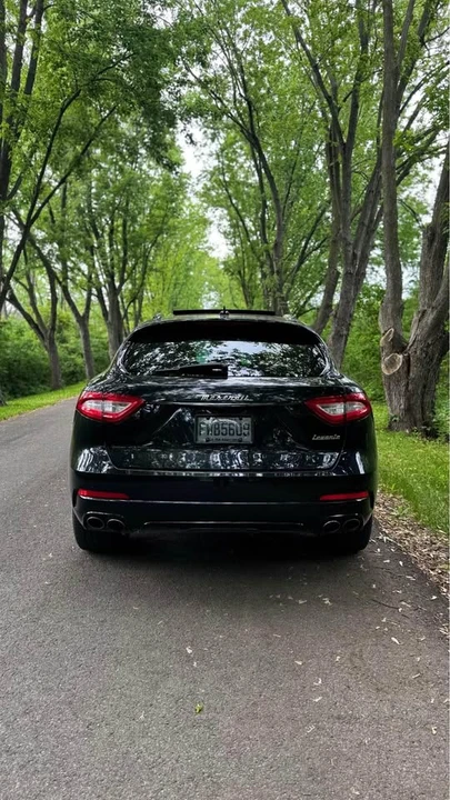 2017 Maserati Levante - Image 6 of 10