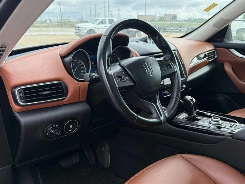 2017 Maserati Levante - Image 11 of 17