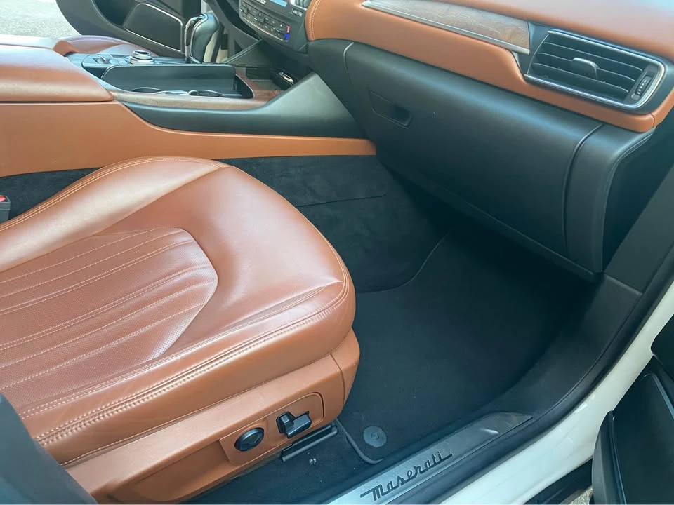 2017 Maserati Levante - Image 12 of 19