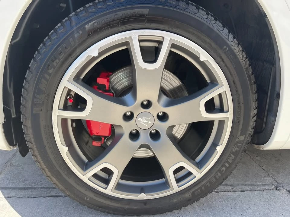2017 Maserati Levante - Image 7 of 20