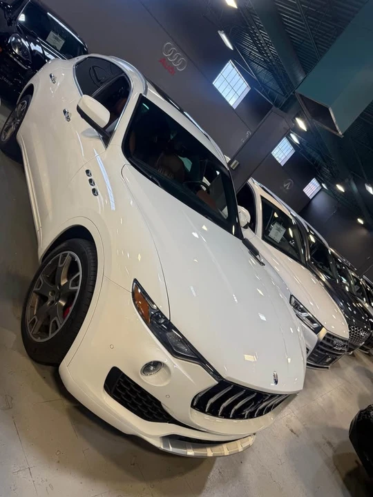 2017 Maserati Levante - Image 2 of 10