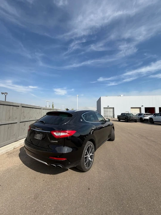 2017 Maserati Levante - Image 4 of 12