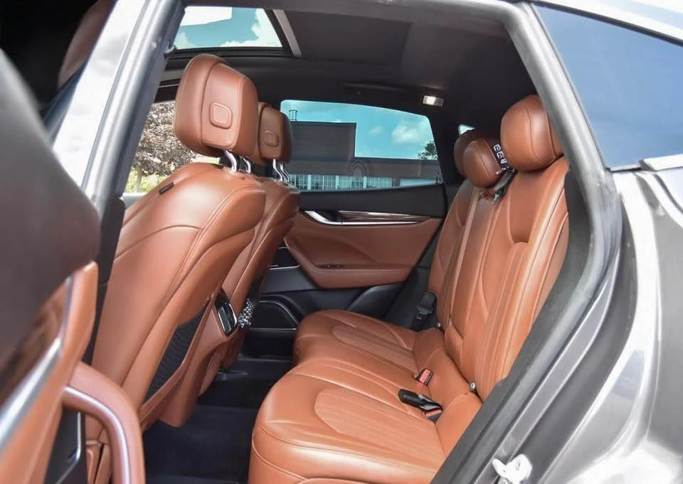 2017 Maserati Levante - Image 5 of 5