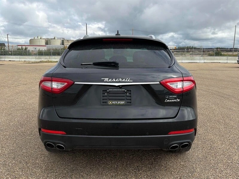 2017 Maserati Levante - Image 7 of 17