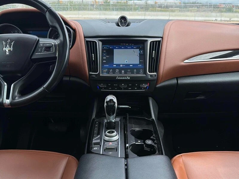 2017 Maserati Levante - Image 12 of 17