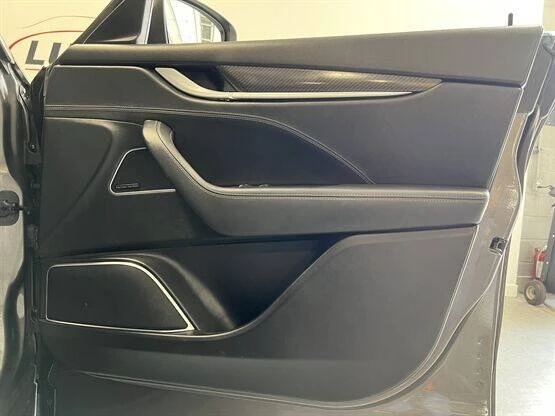 2017 Maserati Levante - Image 11 of 20