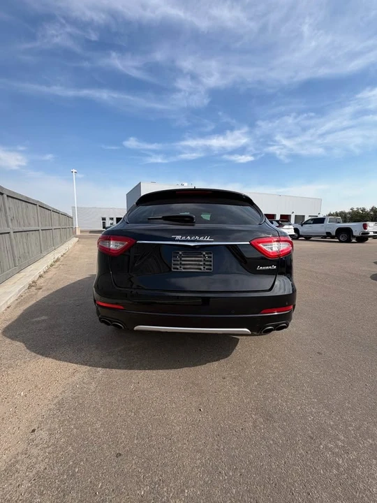 2017 Maserati Levante - Image 9 of 12