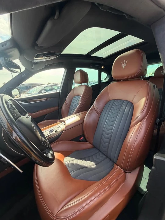 2017 Maserati Levante - Image 6 of 12