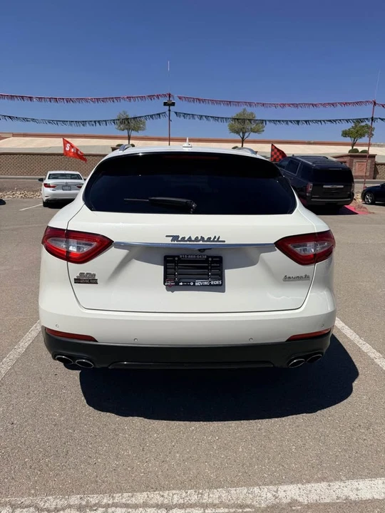 2017 Maserati Levante - Image 3 of 5