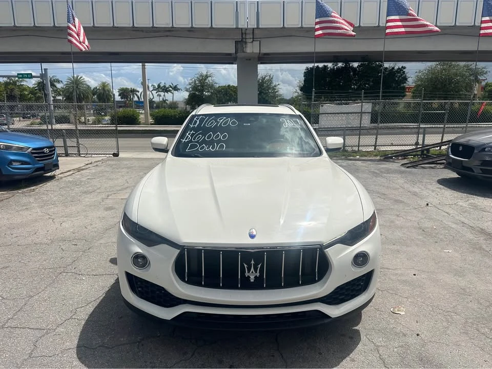 2017 Maserati Levante - Image 2 of 11