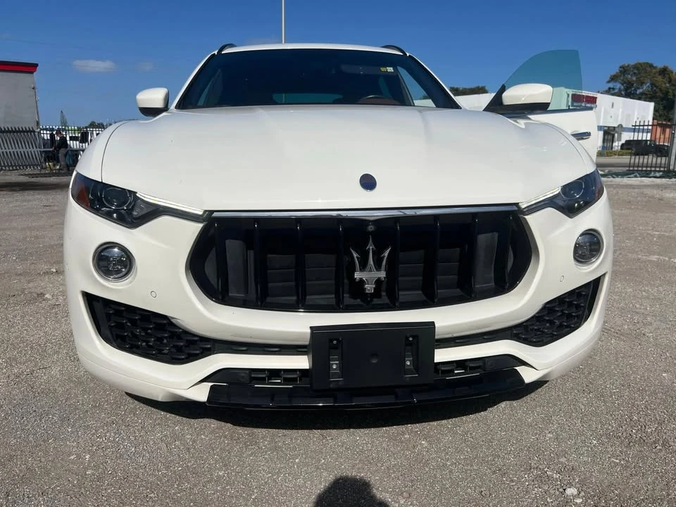 2017 Maserati Levante - Image 2 of 17
