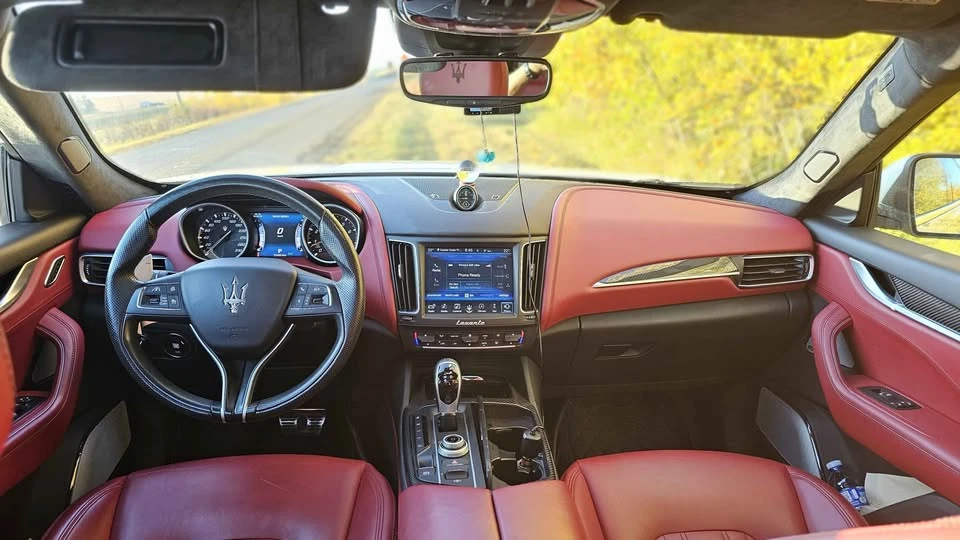 2017 Maserati Levante - Image 9 of 12