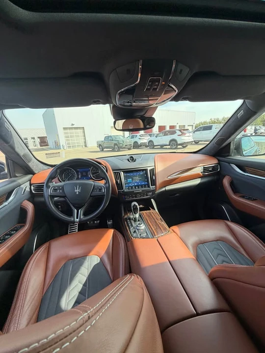 2017 Maserati Levante - Image 5 of 12