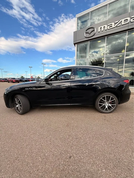 2017 Maserati Levante - Image 4 of 11