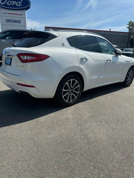 2017 Maserati Levante - Image 3 of 7