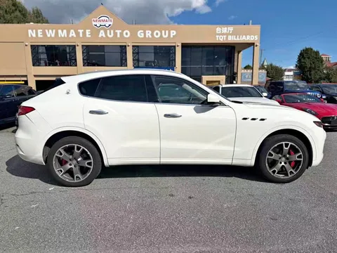 2017 Maserati Levante Levante