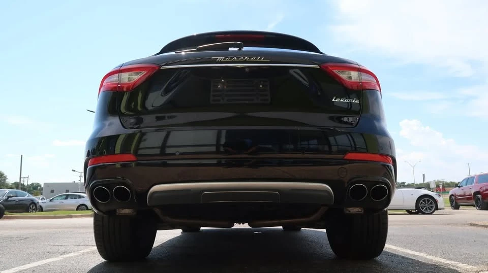 2017 Maserati Levante - Image 8 of 15