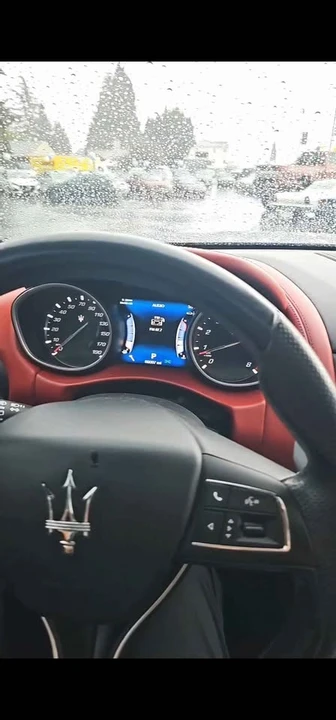 2017 Maserati Levante - Image 3 of 6