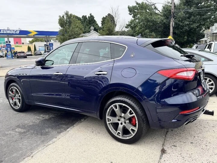 2017 Maserati Levante - Image 3 of 9
