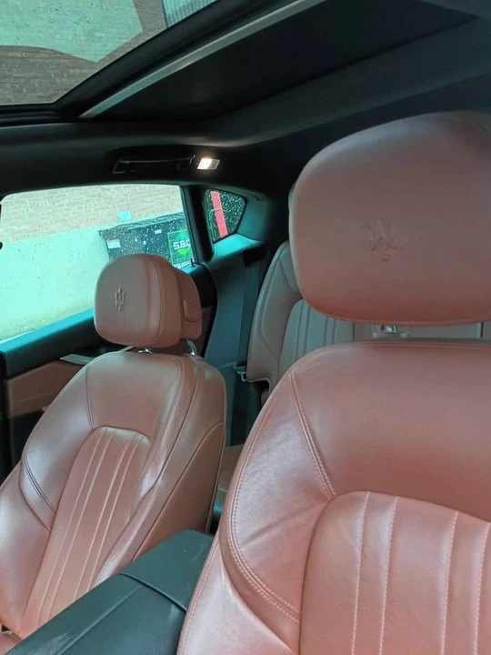 2017 Maserati Levante - Image 6 of 6