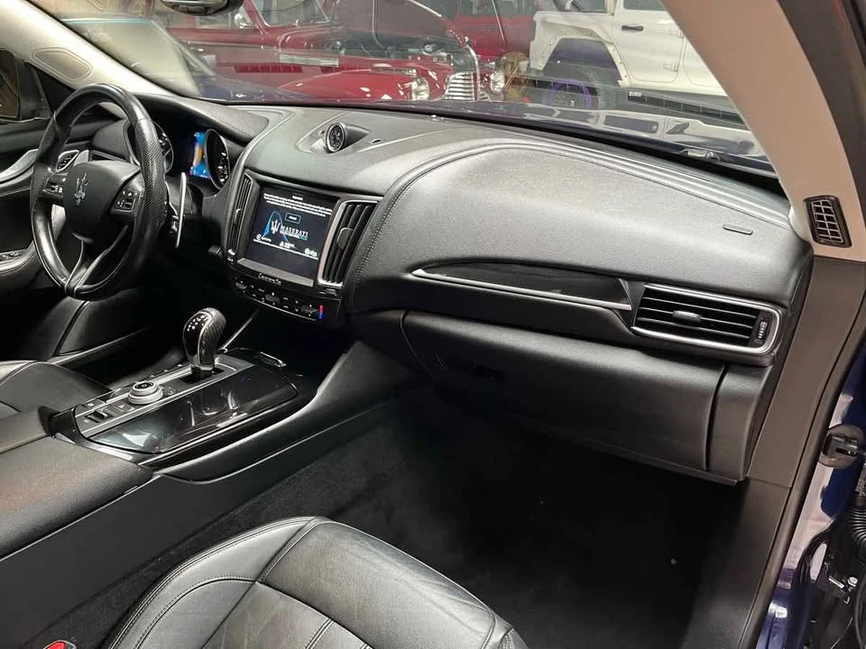 2017 Maserati Levante - Image 11 of 20