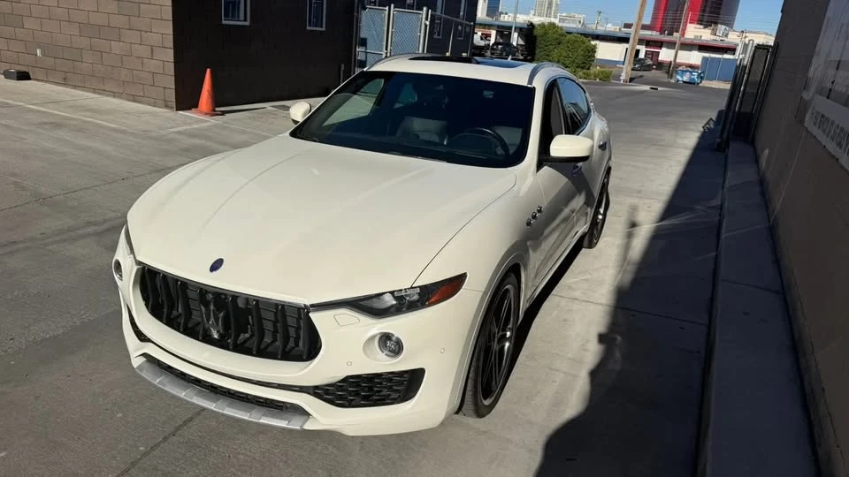 2017 Maserati Levante - Image 9 of 20