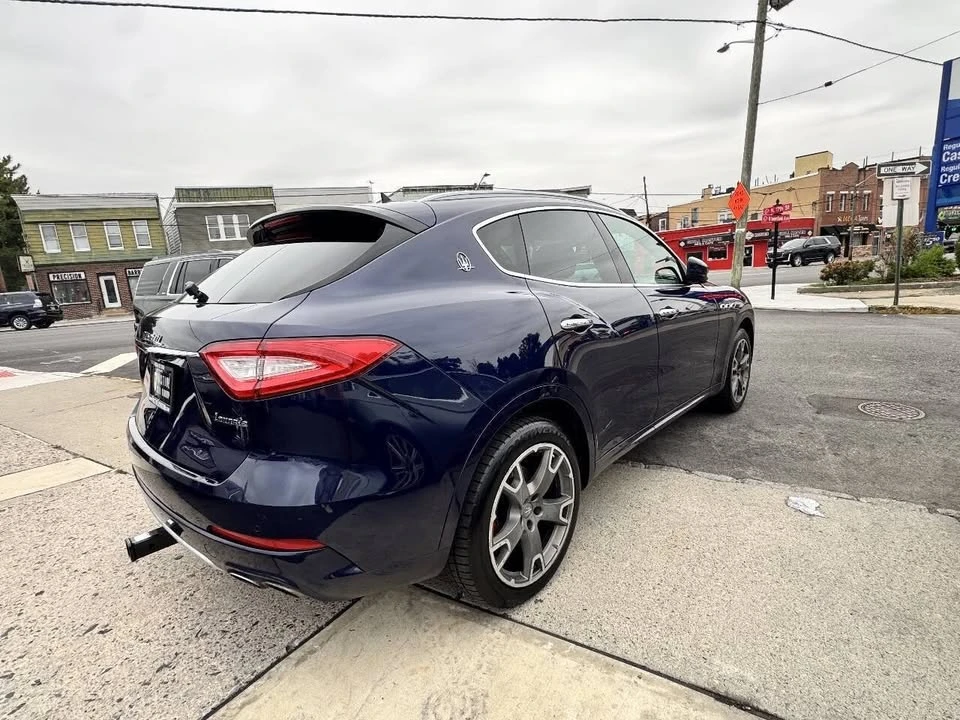 2017 Maserati Levante - Image 6 of 20