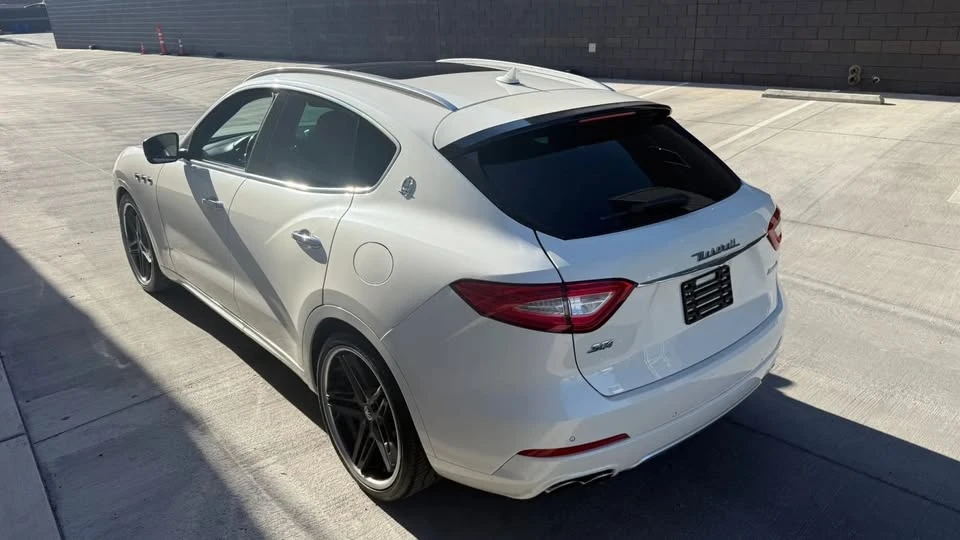2017 Maserati Levante - Image 7 of 20