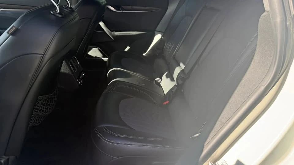 2017 Maserati Levante - Image 12 of 20