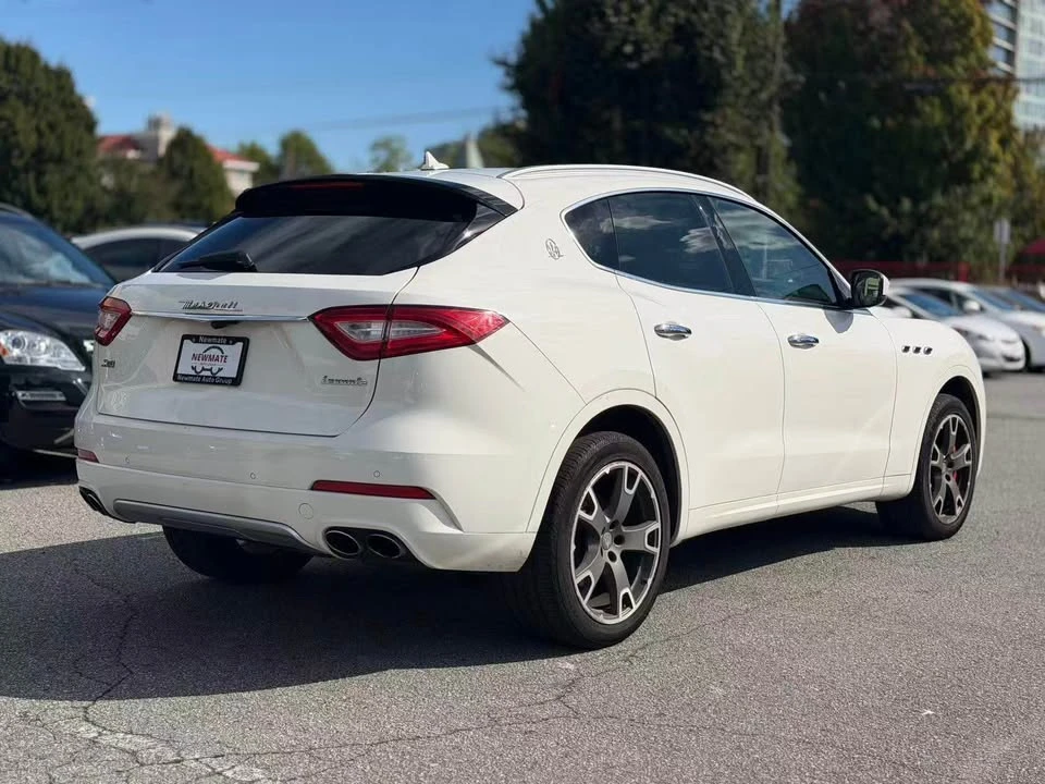 2017 Maserati Levante - Image 5 of 19