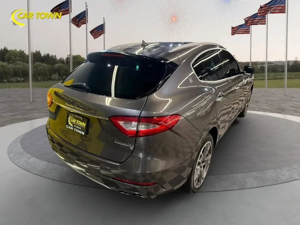 2017 Maserati Levante - Image 8 of 20