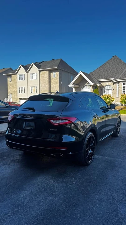 2017 Maserati Levante - Image 5 of 12