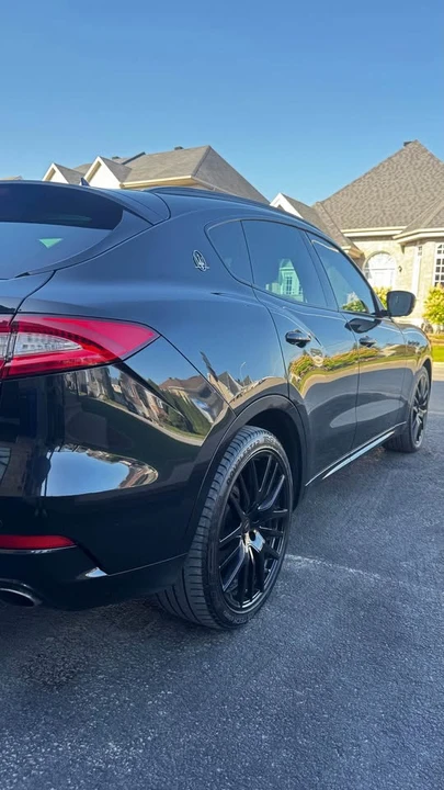 2017 Maserati Levante - Image 7 of 12