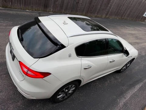 2017 Maserati Levante - Image 7 of 20