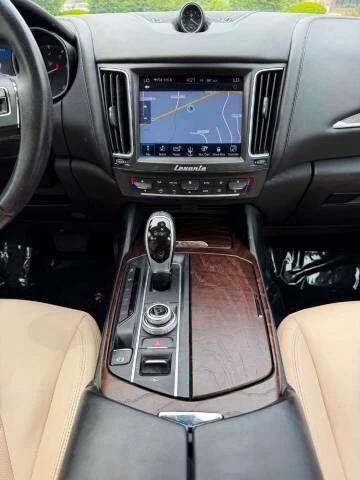 2017 Maserati Levante - Image 15 of 20
