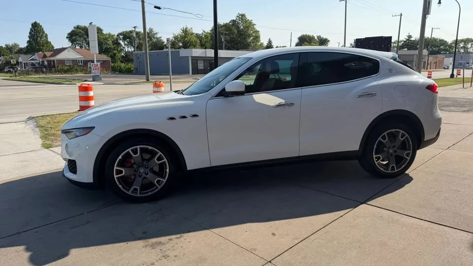 2017 Maserati Levante - Image 6 of 20