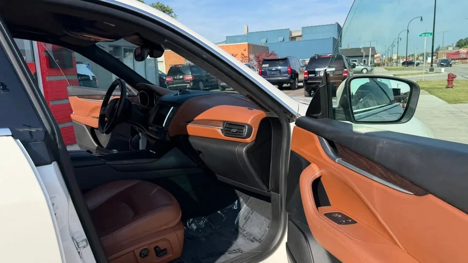 2017 Maserati Levante - Image 14 of 20