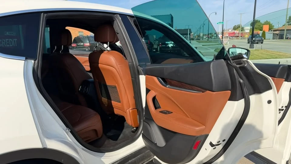 2017 Maserati Levante - Image 11 of 20