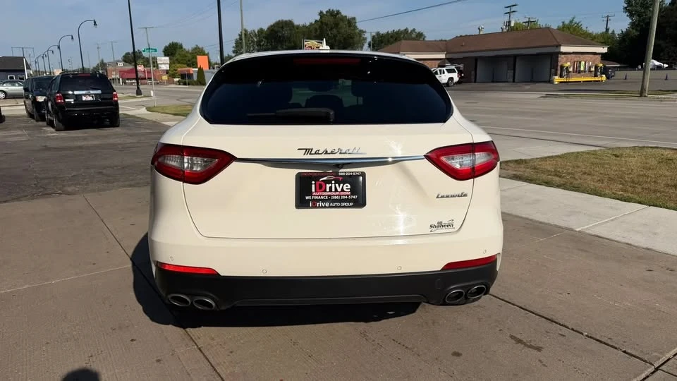2017 Maserati Levante - Image 8 of 20