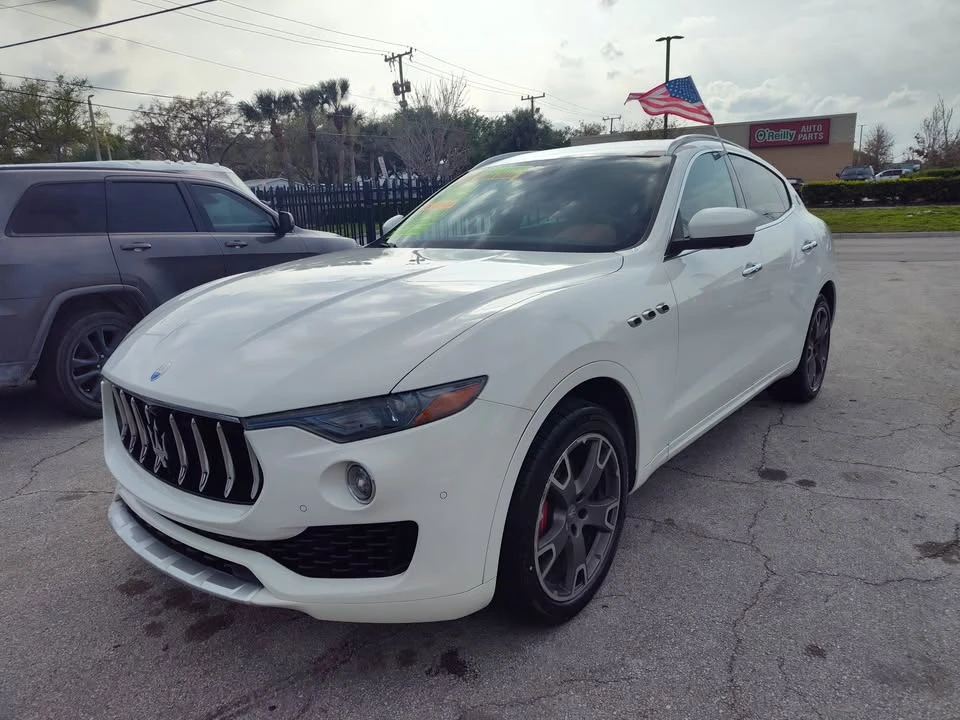 2017 Maserati Levante - Image 2 of 20