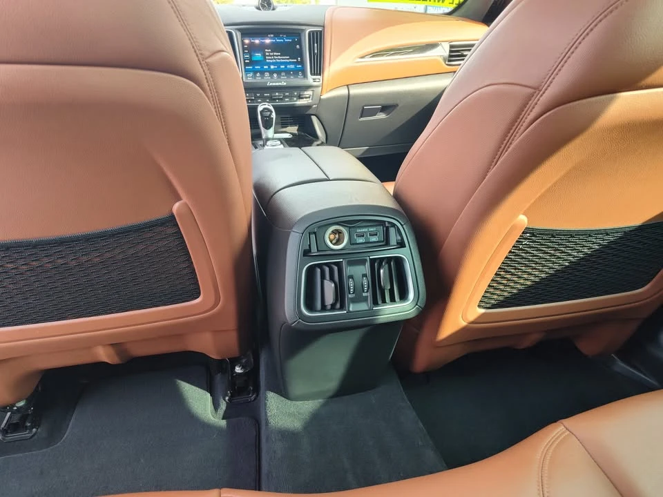 2017 Maserati Levante - Image 17 of 20