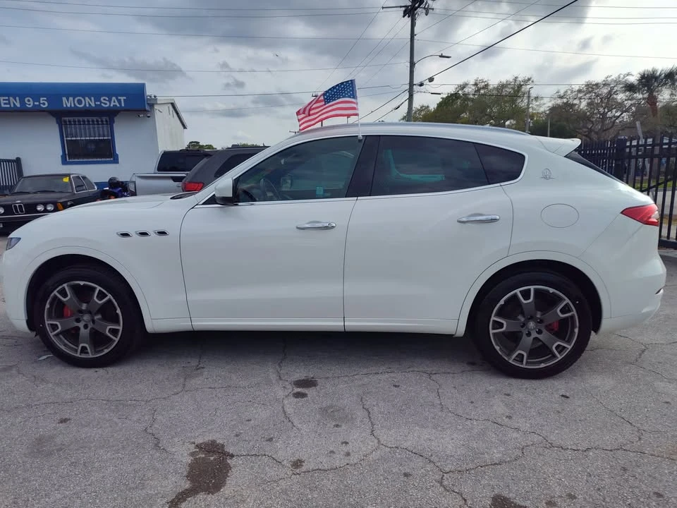 2017 Maserati Levante - Image 3 of 20