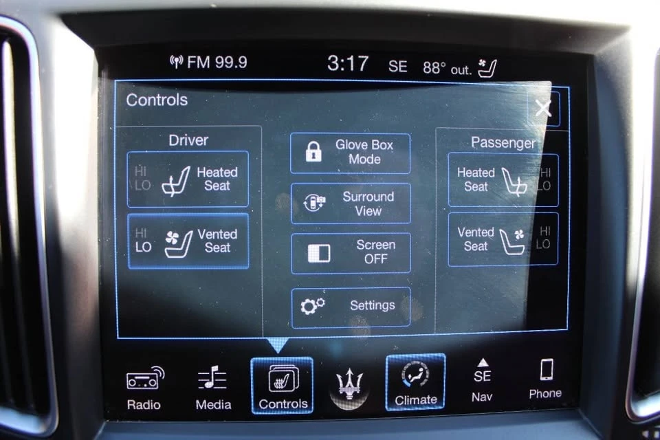 2017 Maserati Levante - Image 13 of 20