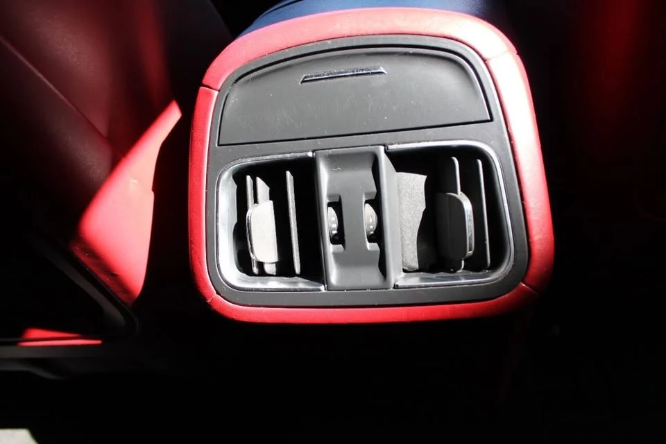 2017 Maserati Levante - Image 19 of 20