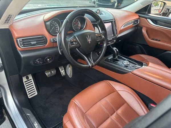 2017 Maserati Levante - Image 11 of 18