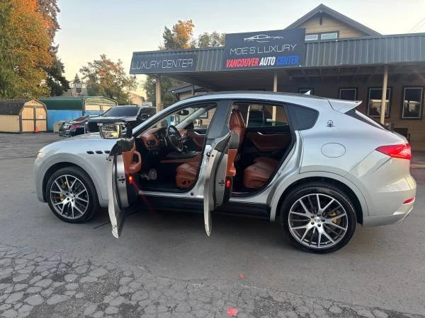 2017 Maserati Levante - Image 10 of 18
