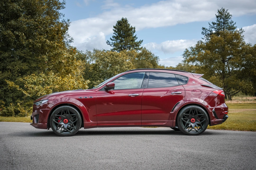 2017 Maserati Levante - Image 4 of 31