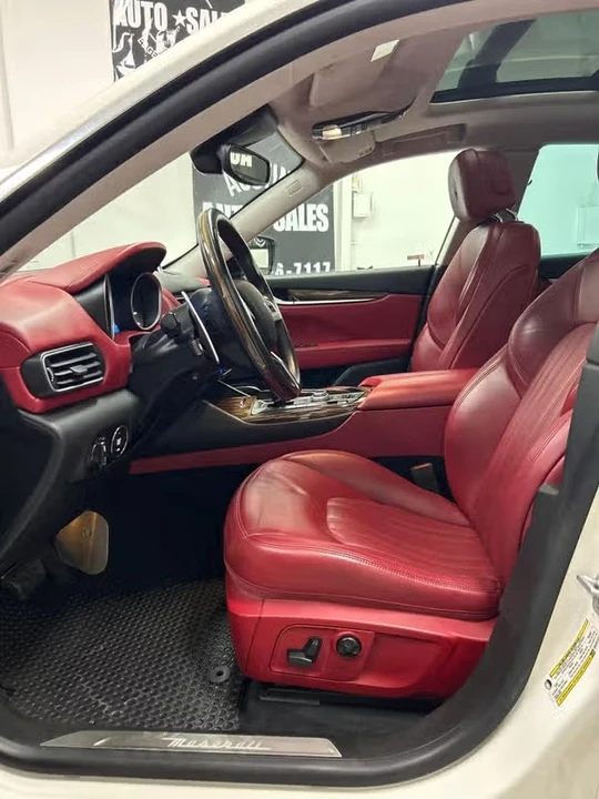 2017 Maserati Levante - Image 7 of 13