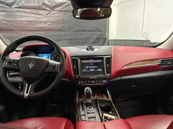2017 Maserati Levante - Image 12 of 13