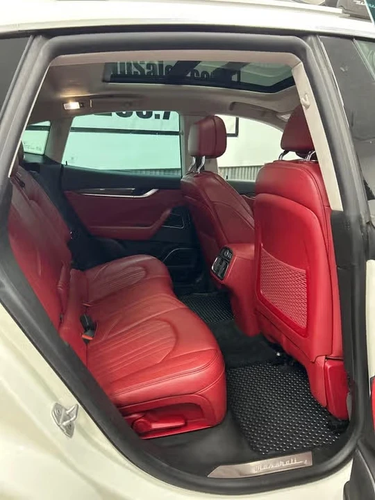 2017 Maserati Levante - Image 10 of 13